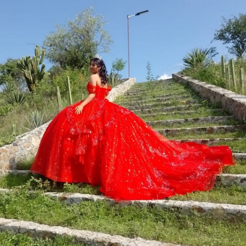 Red Shiny Quinceanera Dresses Ball Gown Off The Shoulder Sequin Applique Lace Beading Crystal Tull Sweet 16 Dress Vestidos 15 De Anos
