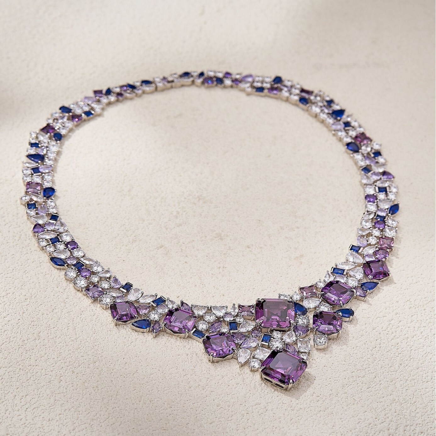 Necklace Stream Product: Galaxy Necklace, Gold-Plated Necklace, High-Quality Style, Elegant Women's Evening Dress Collarbone Necklace