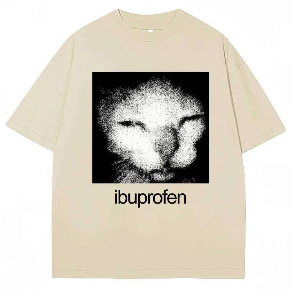 Vintage Funny Ibuprofen Cat Meme Graphic Short Sleeve Casual Fashion Harajuku Kawaii T-shirt Y2K Clothing X260209