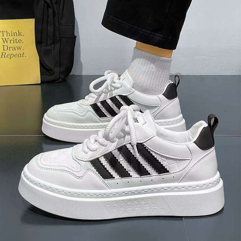 2025 New Winter Breathable Casual Sneakers Versatile Thick-Soled Men's Sports Student White Trendy Shoes