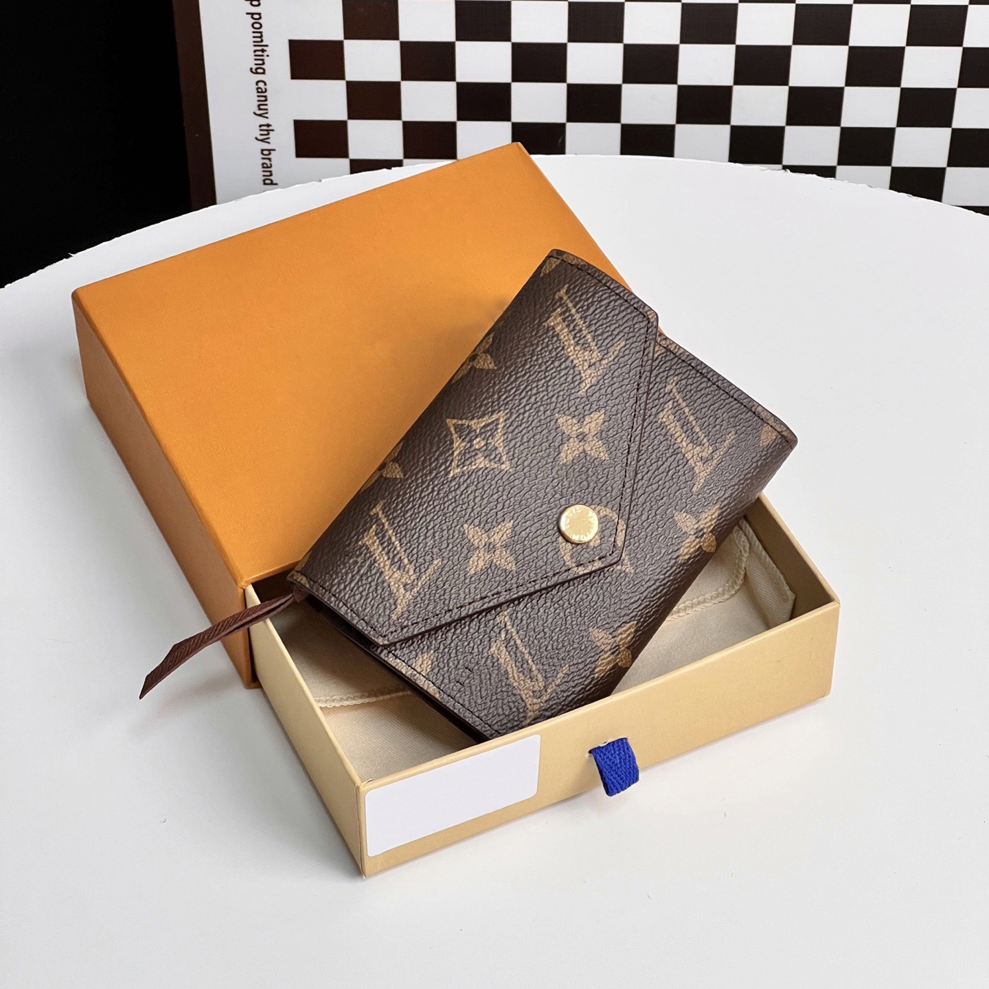 Victorine Luxury Designe Purse Retro Minimalism Classic Old Flower Purse Women Retro Clench Clamshell Design Large Capacity Multi Card Wallet Handbag High-Quality