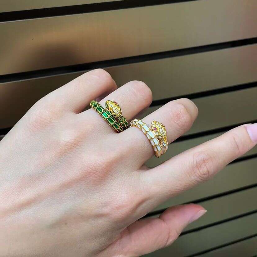 New Enamel Green And White Snake-Shaped Ring Women, With Intertwined Dragon Scales, High-End Light Luxury, Adjustable For The Zodiac Year, Popular On 