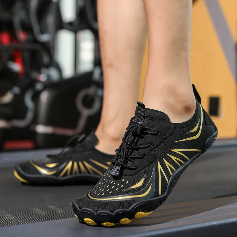 2025 quick-drying non-slip water shoes for men and women couples can be used for outdoor beach and indoor fitness260128