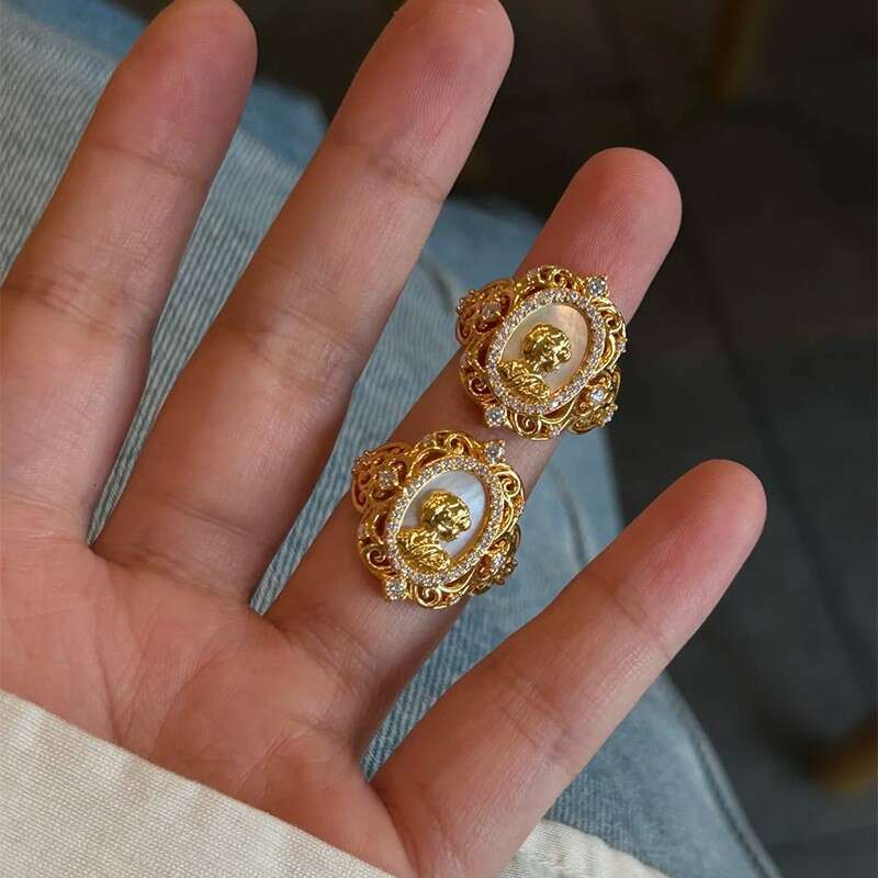 Baroque Ring With A Vintage High-end Feel Exquisite Goddess Head Design Index Finger Ring