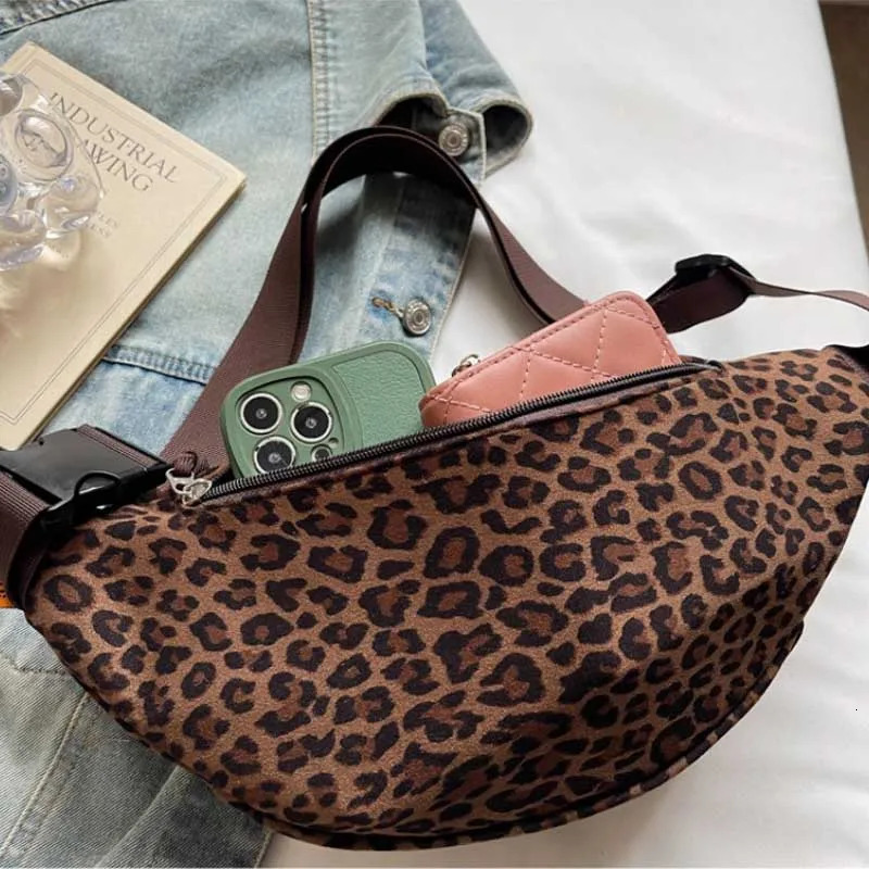 Multifunctional Waist Bag Womens Leopard Print Chest AutumnWinter Fashion Crossbody Trendy Sporty Packs bolsa 260208