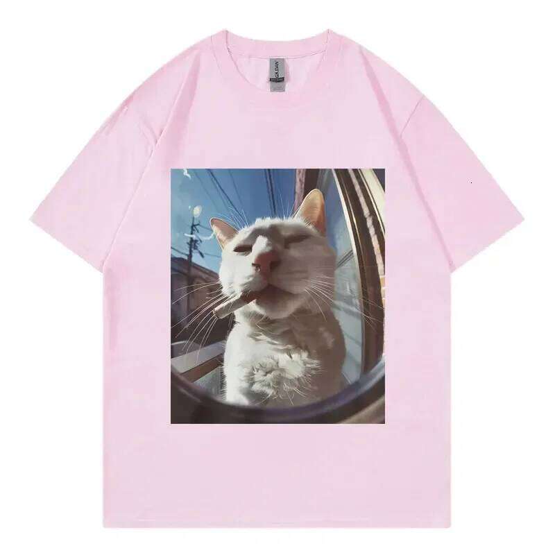 Funny smoking cat face graphic for women featuring Hayaiku style Y2K casual short-sleeve T-shirt streetwear X260209