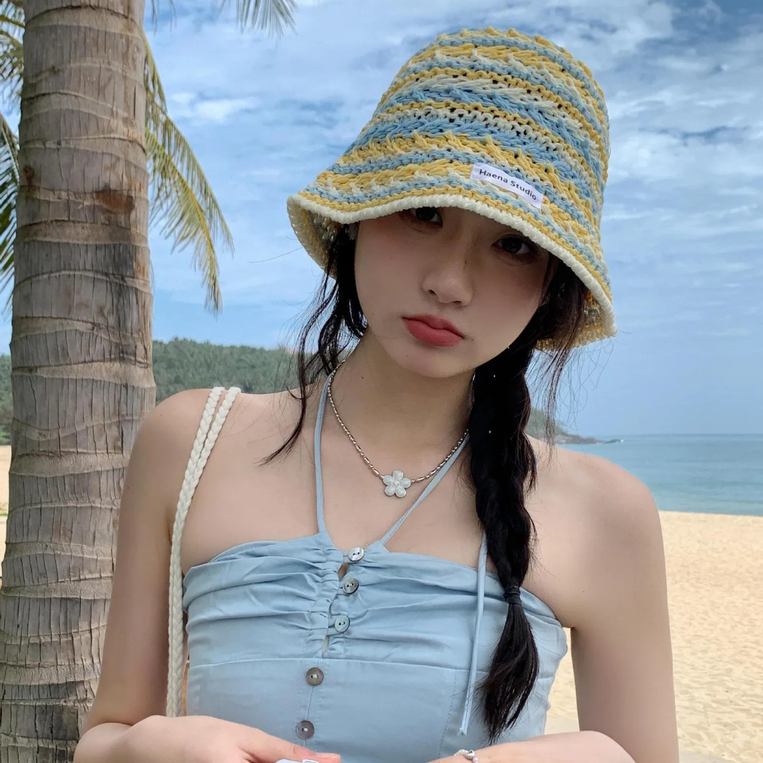 Ladies BucketHat Korean Knitted Striped Verstaile Hollow Breathable Bucket Hat Beach Vacation Sunscreen Sunshade Hats For Girl 260208
