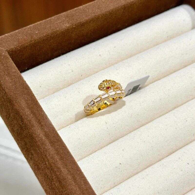 New Enamel Green And White Snake-Shaped Ring Women, With Intertwined Dragon Scales, High-End Light Luxury, Adjustable For The Zodiac Year, Popular On 