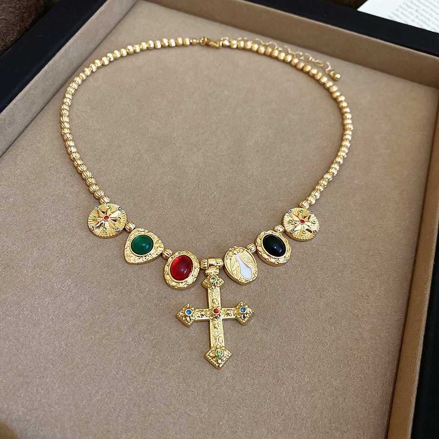 Vintage diamond-encrusted cross necklace, unique fashionable, versatile collarbone chain, light luxury and high-end feel, women's accessory - view 5