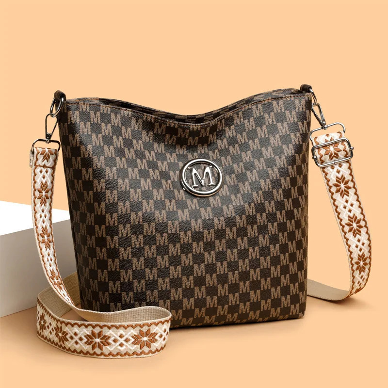 Vintage Womens Crossbody Bag Faux Leather Shoulder with Golden Hardware Pattern M n Removable Strap for Daily Use 260208