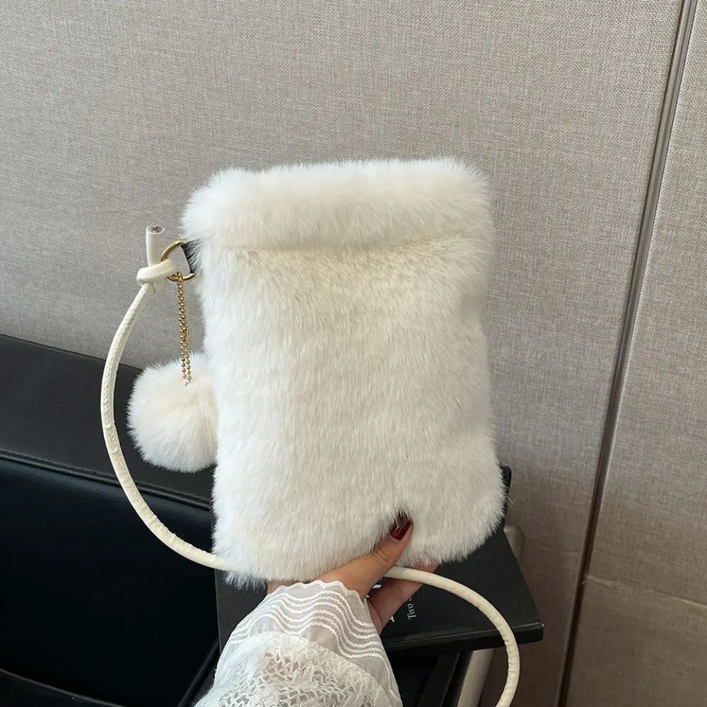Winter Shoulder Bag Faux Fur Soft Crossbody Phone Solid Color Large Capacity Travel Purse 260208