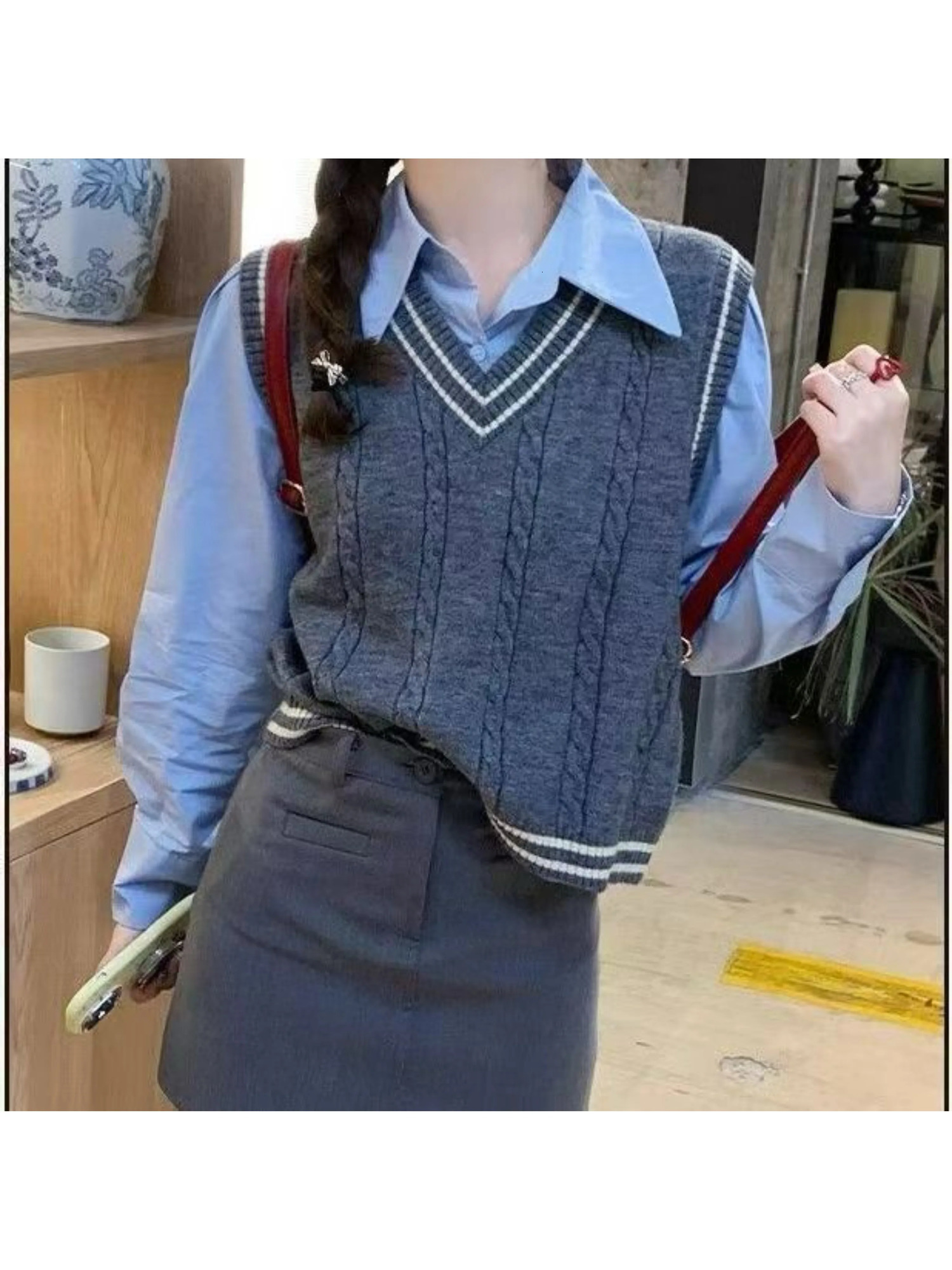 Preppy Color Block Sleeveless Vest Knit Top Women Korean Loose Fit Fashion Layering Youthful Casual Chic Versatile Pullover 260130