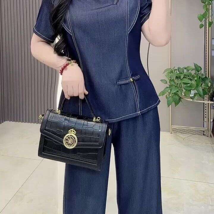 2026 New Women's Summer Chinese Style Buttoned Denim Top Set, Fashionable And Slimming Two-Piece Outfit