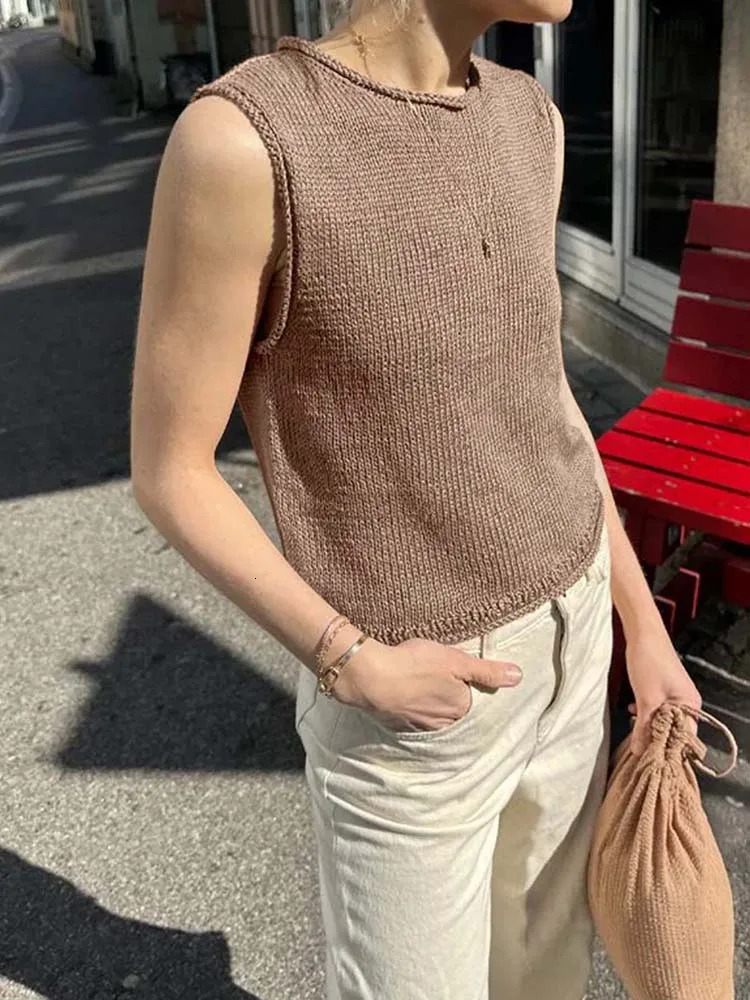 Womens roundneck woolen vest fashionable versatile and casual suitable for daily outings Only the is included 260130