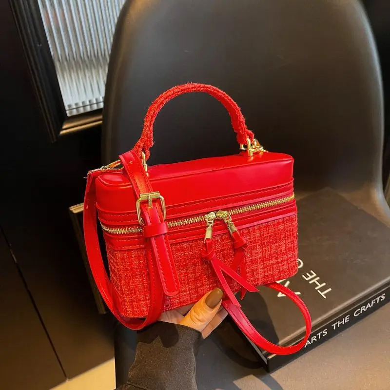 Spring Summer Fashionable Handbag Lightweight Portable Square Box Crossbody Bag for Stylish Daily Use 260208