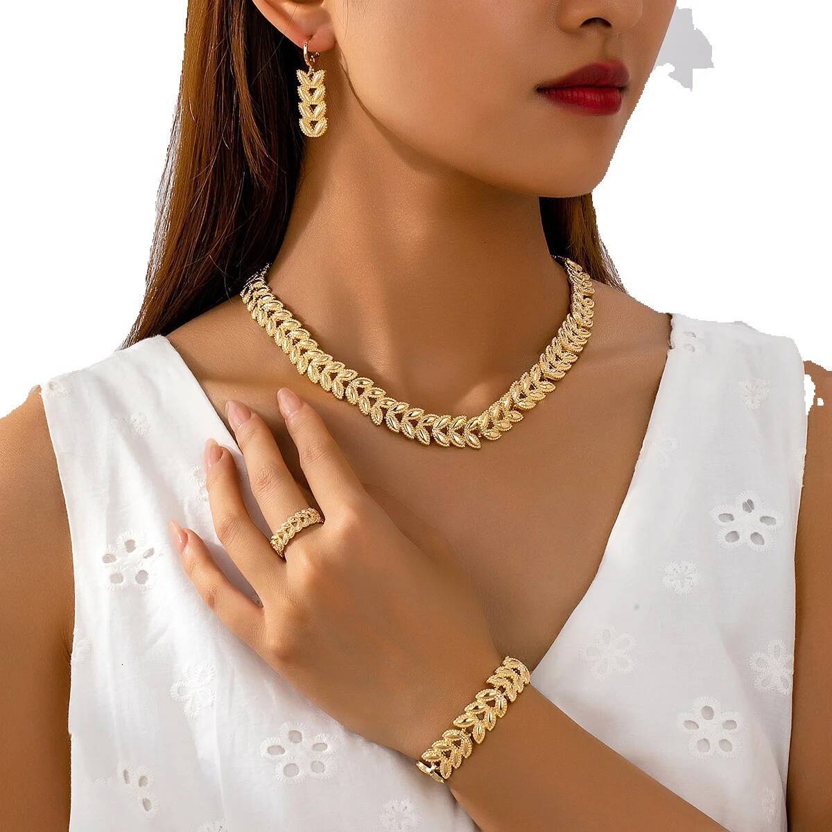 Vintage Exquisite French Fashion Style Jewelry Set New Fashion Trend Willow Leaf Pattern Bracelet Necklace Earrings Simple Exquisite Jewelry Set