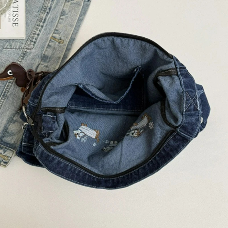 Spring Women Crossbody Bag Fashion Embroidery Denim Shoulder Casual Retro Pure Color Versatile Texture Commuting 260208