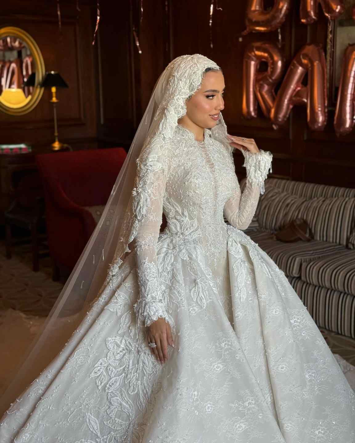 Custom Embroidered and Printed Muslim Wedding Gown Lace Trim Embroidery A Line Skirt Bridal Dress Islamic Bride Church Wedding