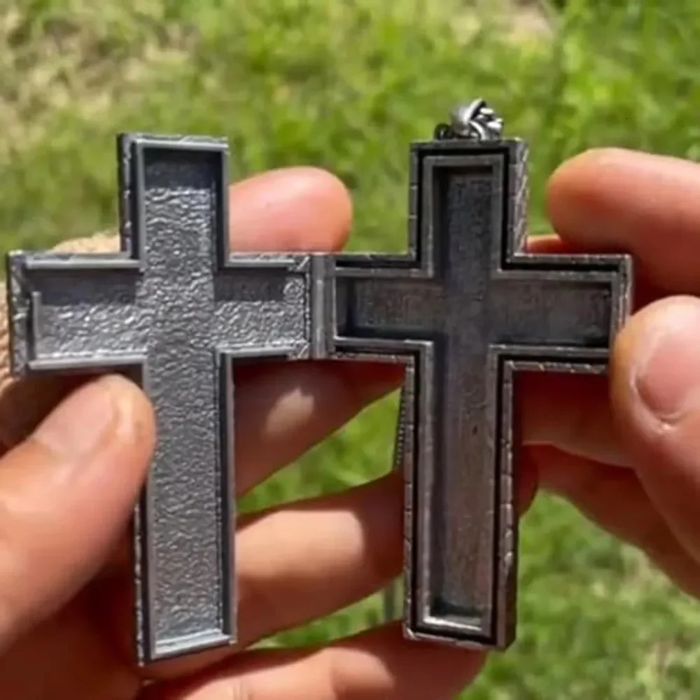 With Secret Compartment Cross Necklace Vintage Gothic Punk Hidden Thanos Squid Openable Pendant Locket Neck Chain Choker Game 260124