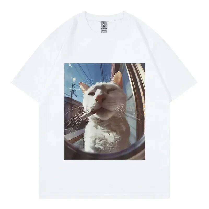 Funny smoking cat face graphic for women featuring Hayaiku style Y2K casual short-sleeve T-shirt streetwear X260209