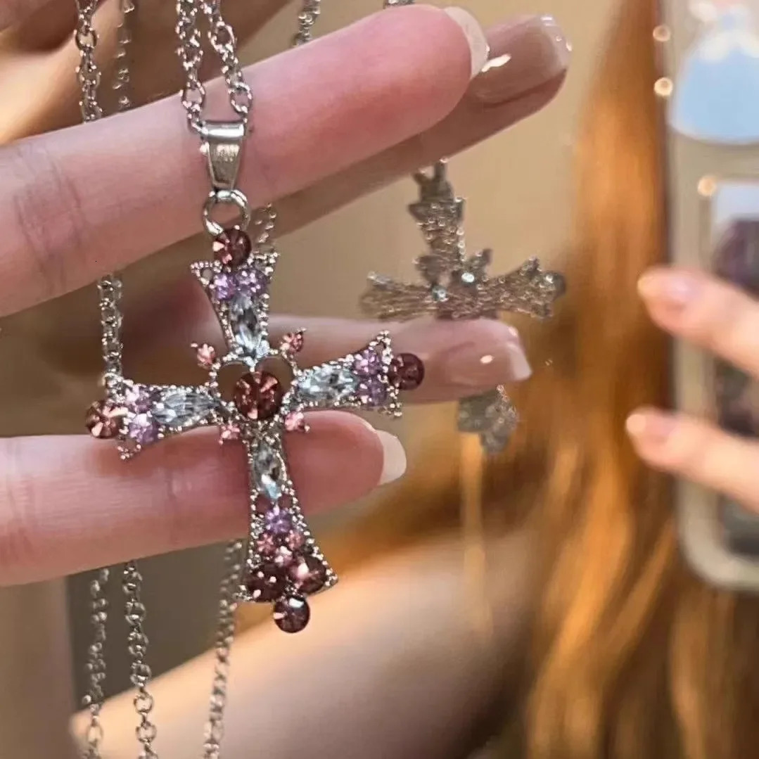 Gothic Big Zircon Cross Necklace Unisex Y2K Irregular Goth Large Cross Pendant Necklaces for Men Women Couple Necklace Jewelry 260124