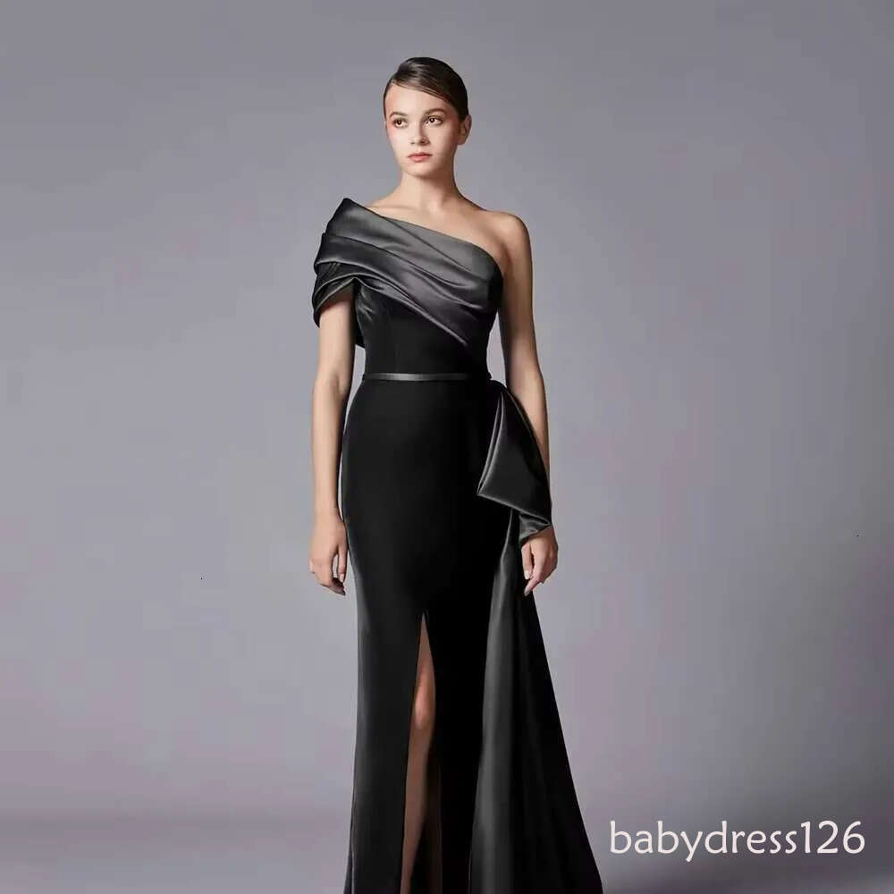 Chic Ball Gowns Off Shoulder Pleated In A Straight Fashion Evening Front Slit Up The Floor Party Dresses For Woman