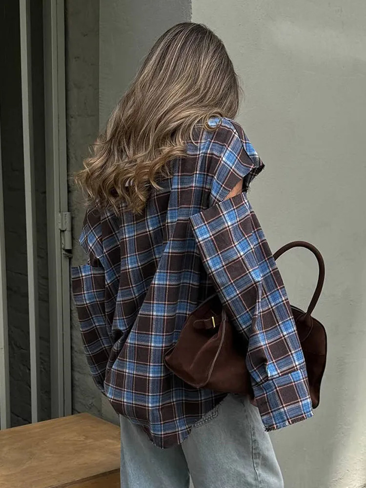 Fashion Checkered Pattern Shirts Women Elegant Lapel Long Sleeve Single Breasted Pocket Loose Top 2025 Daily Street Outerwear 260122