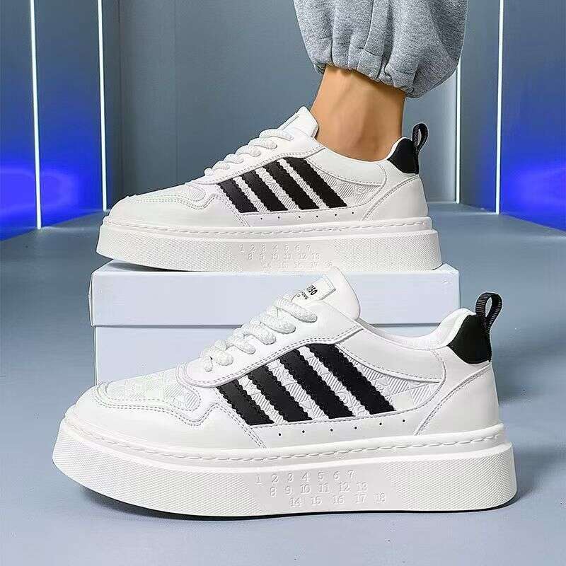 2025 New Winter Breathable Casual Sneakers Versatile Thick-Soled Men's Sports Student White Trendy Shoes