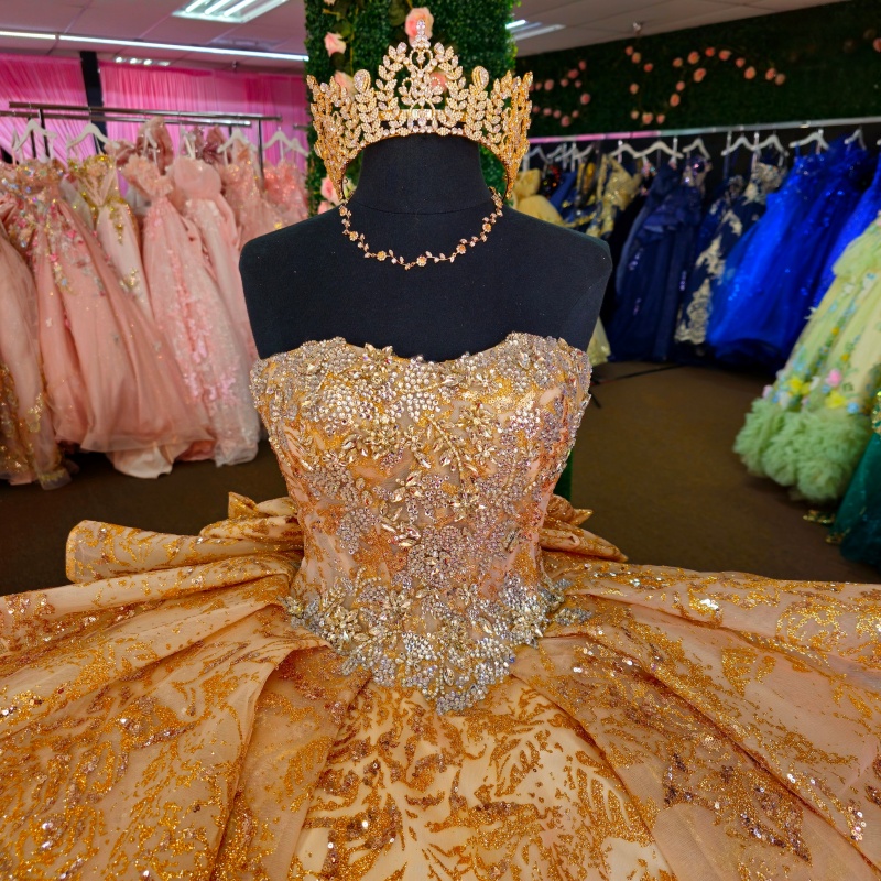 Champagne Shiny Quinceanera Dresses Ball Gown Off The Shoulder Sequin Applique Lace Beading Crystal Tull Corset Sweet 16 Dress Vestidos 15 Anos