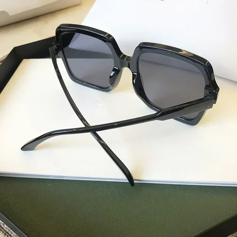 Sunglasse Vintage Oversize Square Big Frame Women Sun Glasses Black Fashion Gradient Female 260206