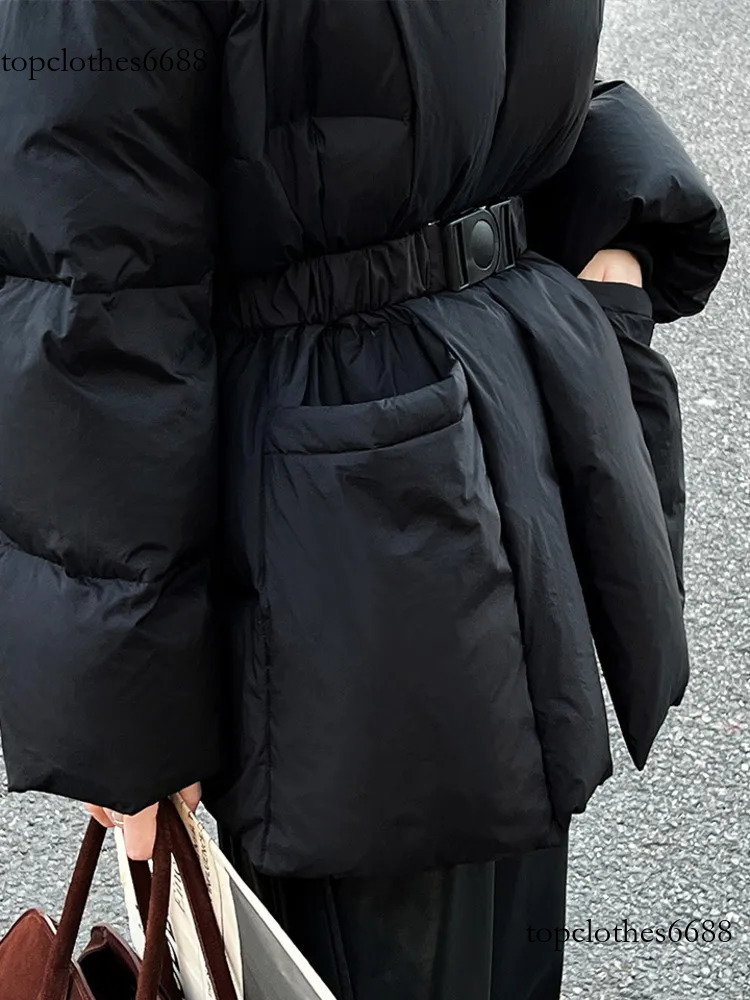 DEAT Fashion Women's V-Neck Long Sleeve Stuffed Duck Down Jackets Belt Loose Thick Warm Solid Color Coat Winter New 7Ab2813