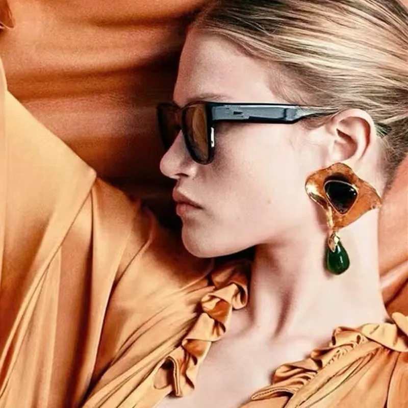 Exaggerated Metal Geometric Water Drop Dangle Earrings for Women Jewelry Gorgeous Fashion Show Statement Earrings Accessories 260120