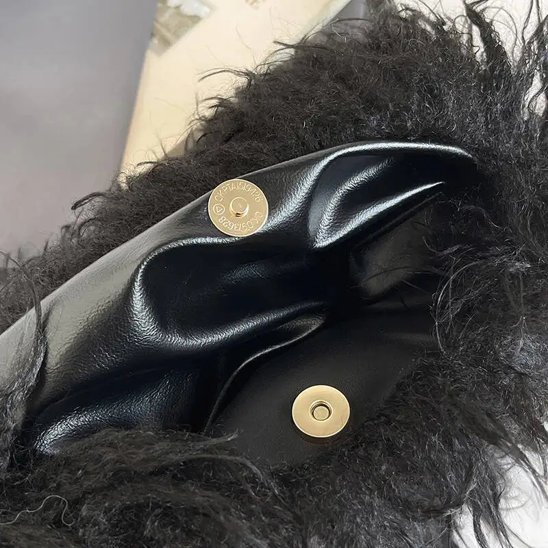 Faux Fur Square Shoulder Crossbody Bag for Women Handbag Fluffy Plush Soft Casual Clutch Fall Purse Hobo Adjustable small 260208