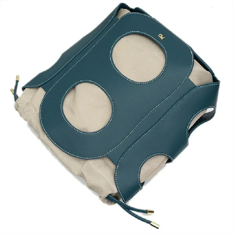 PG Lady Single Shoulder Bag Cutout Solid Color Large Capacity Delicate Versatile High Quality Women 260120