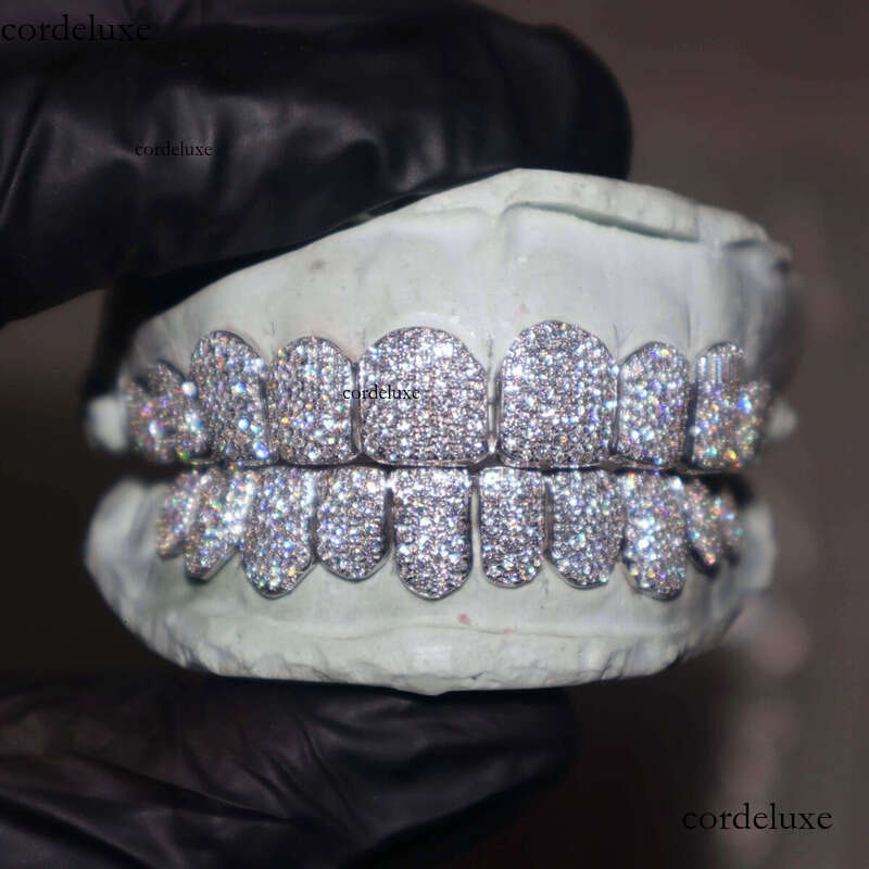Vvs Moissanite Iced Out Sier Custom Made Gold Teeth Hip Hop Round Brilliant Cut Dia Grillz With Mold Kit f2