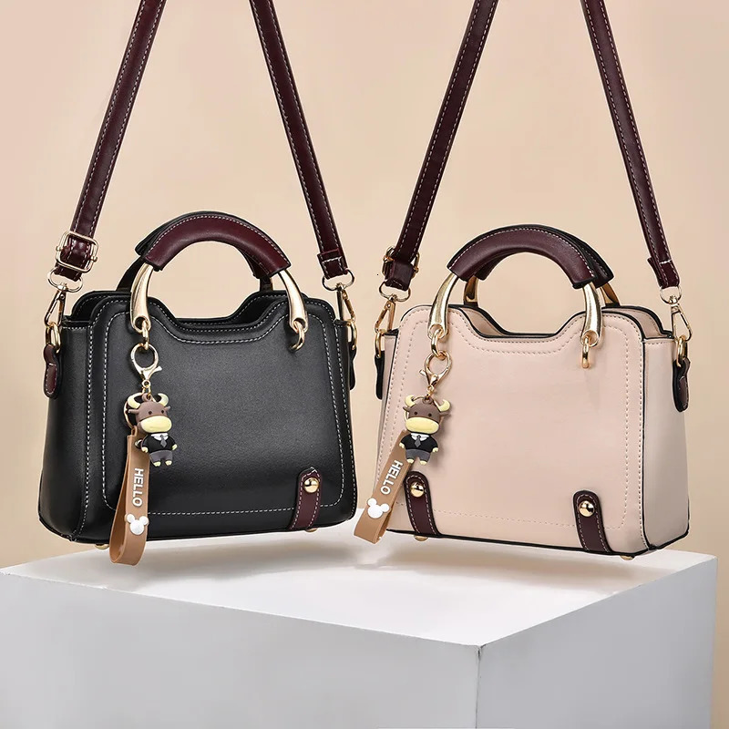 Fashionable WomenS Handbag Classic Retro Shoulder Bag Crossbody Bag Commuting Small Square Bag Women 260130