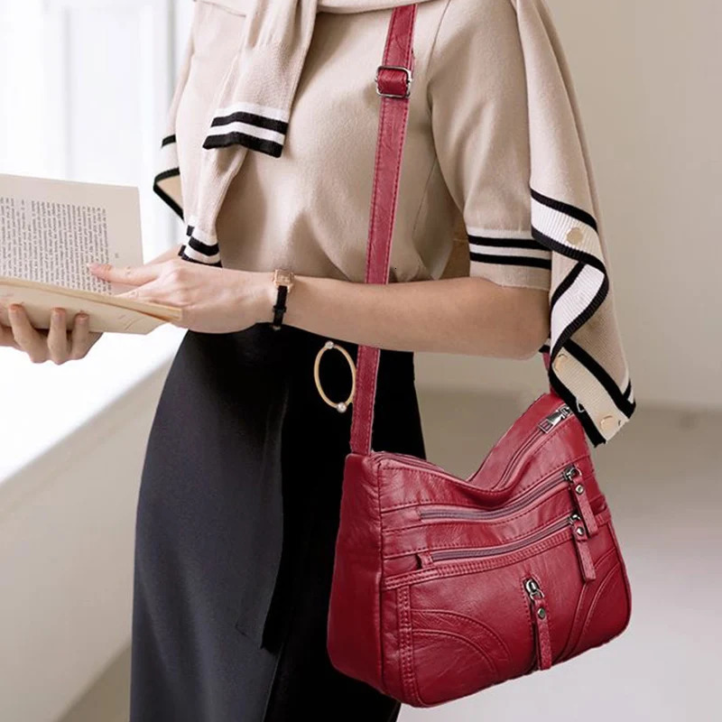 Neutral style backpack for men and womenwith shoulder strapMultiple colors are availableSuitable going out shopping 260208