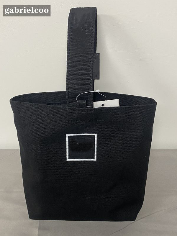 Designer black white women's canvas bag classic letter women's fashionable portable bag handbag bento bag travel shopping bag Bucket bag