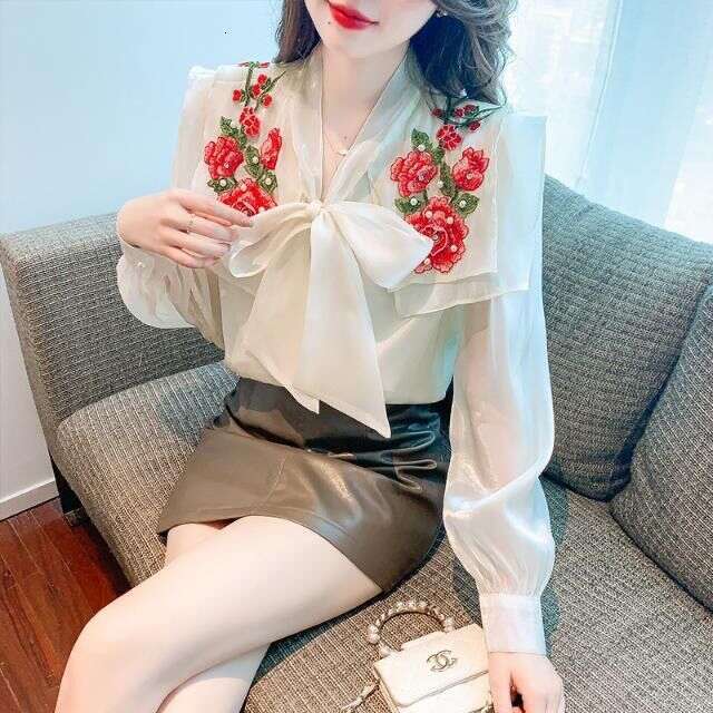 French-Style Bow-Knot Embroidered Chiffon Blouse For Women, 2023 Spring Design, Niche Shirt With A Courtly Style, Long-Sleeved Top