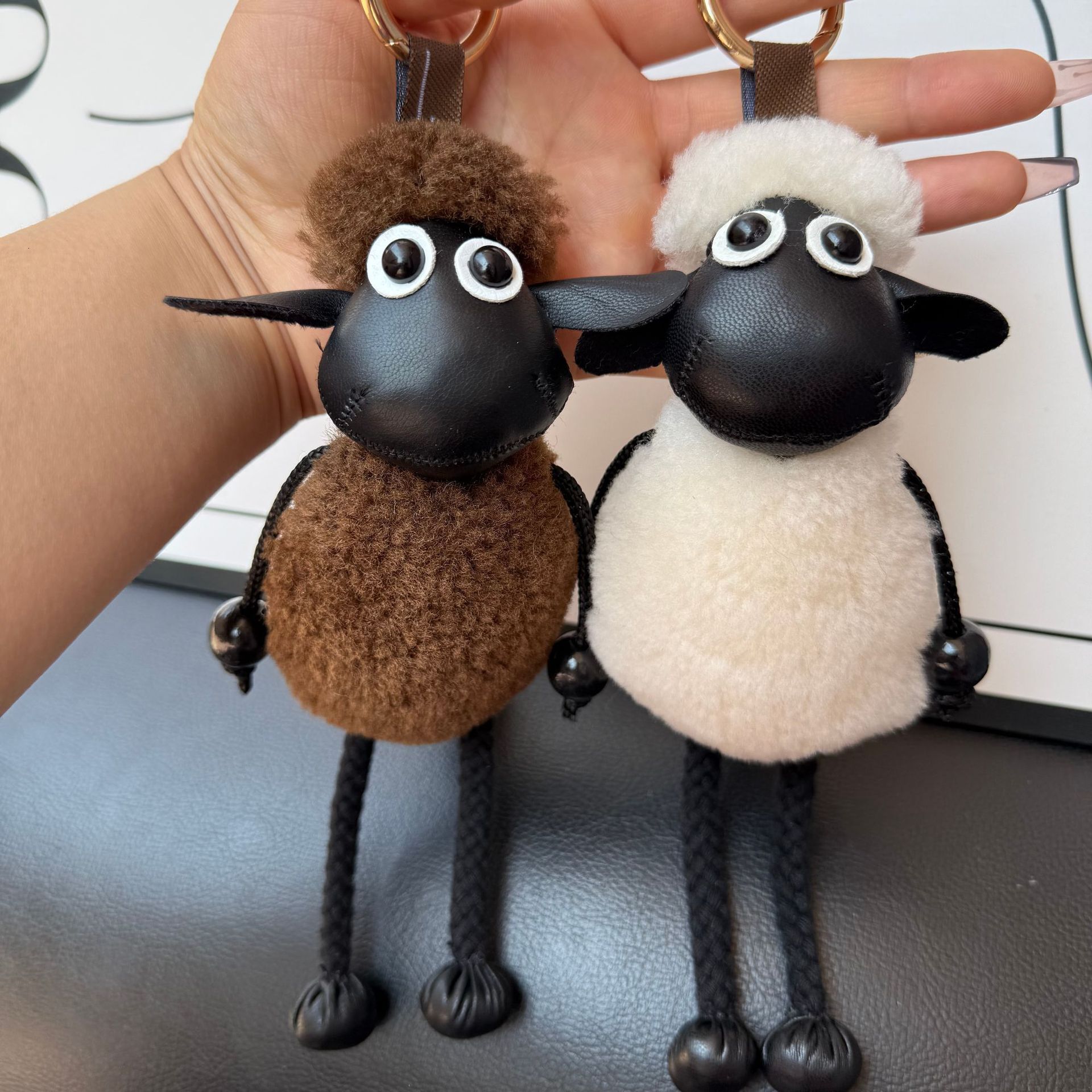 Retro Y2K Purse Accessory Wool The Sheep Car Keychain Pendant Backpack Plush Decoration Fur Sheep Bag Pendant Toy