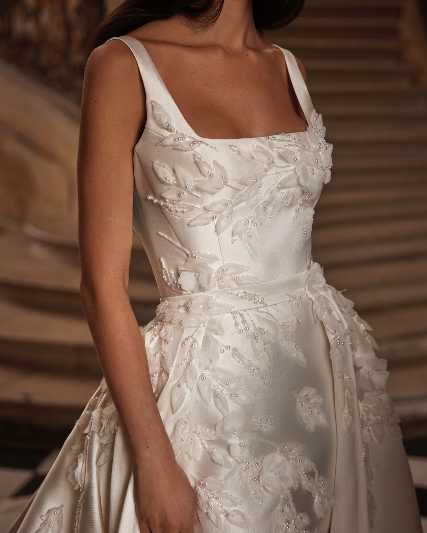 Simple 3D Flowers Wedding Dresses Pearls Spaghetti Straps Mermaid Bridal Gowns Detachable Train Sleeveless Customized Vestidos De Novia Plus Size