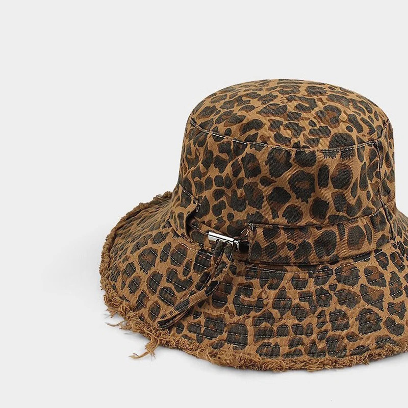 Ladies Bucket Hats Leopard Print Korean Retro Fashionable Personalized Raw Edge Bucket Hats Large Brim Outdoor Sports Sun Hats 260208