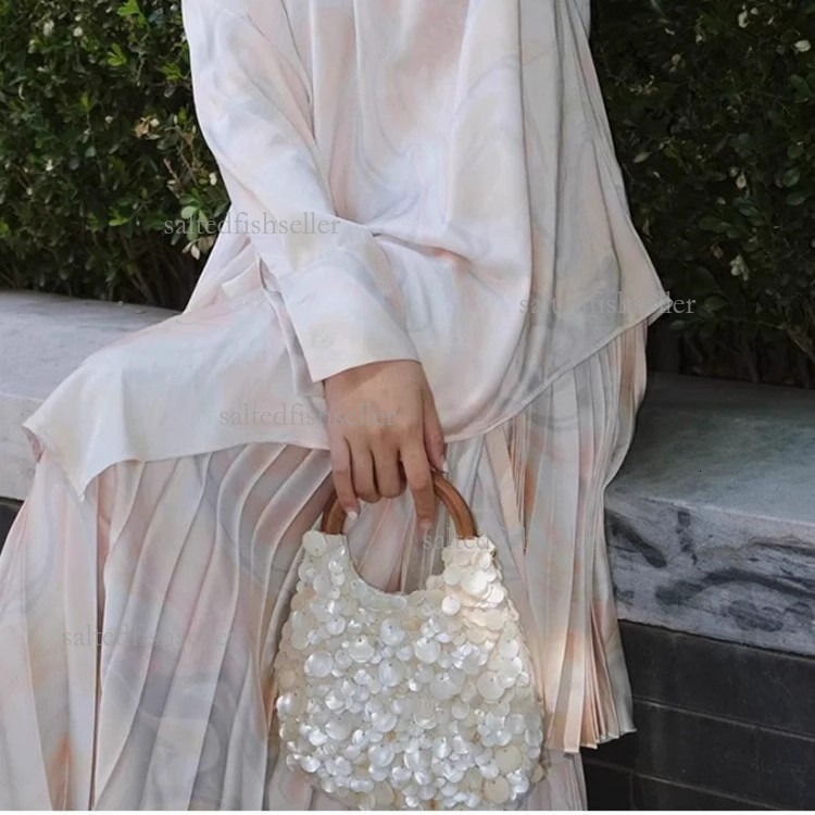 2026 Luxury Premium Handmade Women's Shell Bag Fashion Glitter Simple Fairy Handheld Women's Bag Trendy Temperament Buckle Dinner Bag Mini L