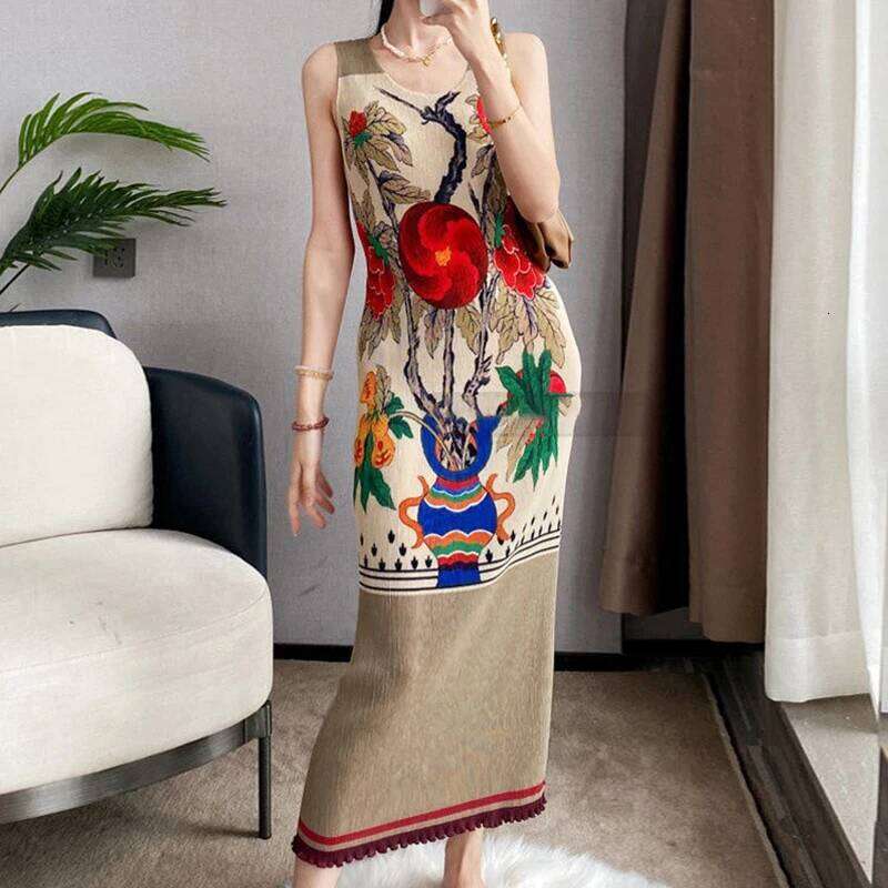2025 Summer Minimalist Printed Dress Women's Sleeveless Pleated Tank Top Skirt High End Vintage Dress
