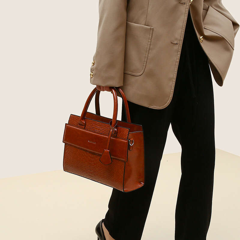High-Quality Evening Handbag Commuting Embroidery Versatile Shoulder Crossbody Ins Trend Underarm Tote Bag