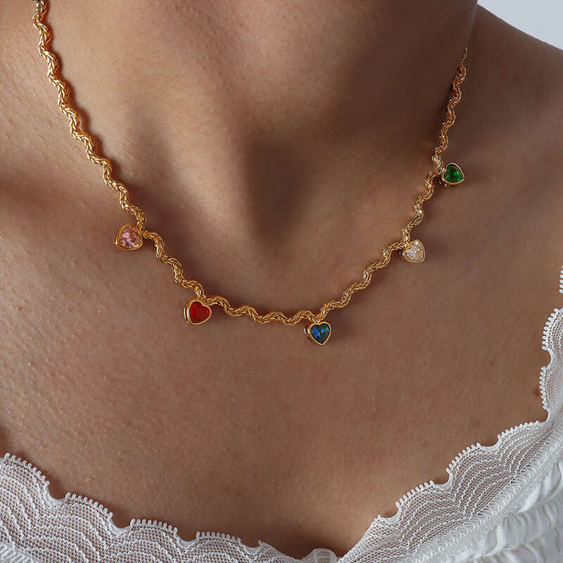 Bohemian Women's Necklace: Korean Japanese style fresh and colorful zircon heart-shaped geometric irregular shape necklace, popular collarbone ne
