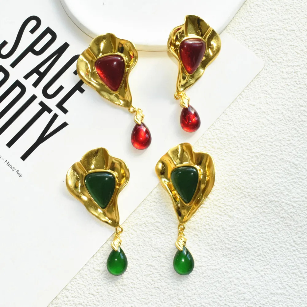 Exaggerated Metal Geometric Water Drop Dangle Earrings for Women Jewelry Gorgeous Fashion Show Statement Earrings Accessories 260120