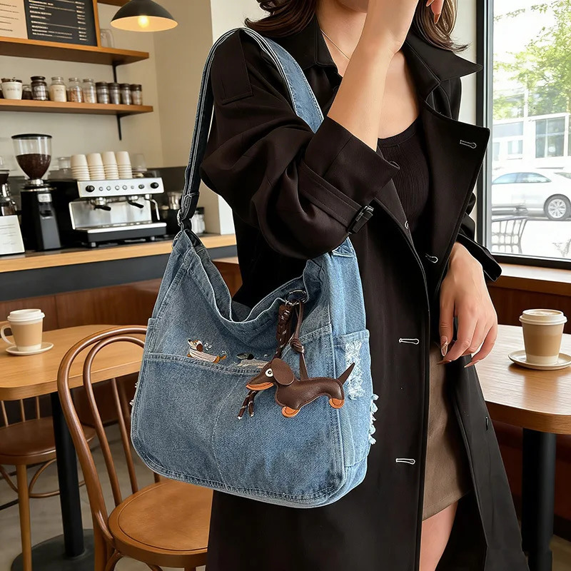 Spring Women Crossbody Bag Fashion Embroidery Denim Shoulder Casual Retro Pure Color Versatile Texture Commuting 260208