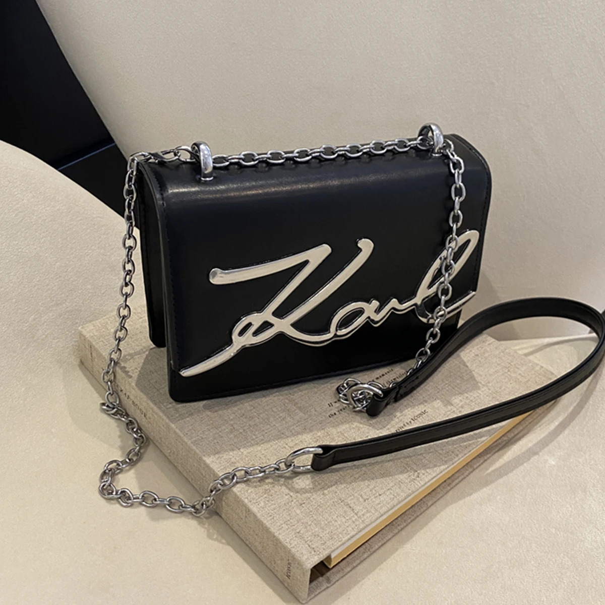 Fashionable Crossbody Bag Solid Color Shoulder Metal Letter ChainLink Strap Featuring Magnetic Button for Daily Use 260208