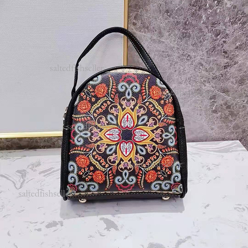 2026 Luxury Women's Genuine Leather Backpack Fashion Ethnic Style Retro Printed Double Zipper Travel Bag Casual Versatile Student Schoolbag Trend